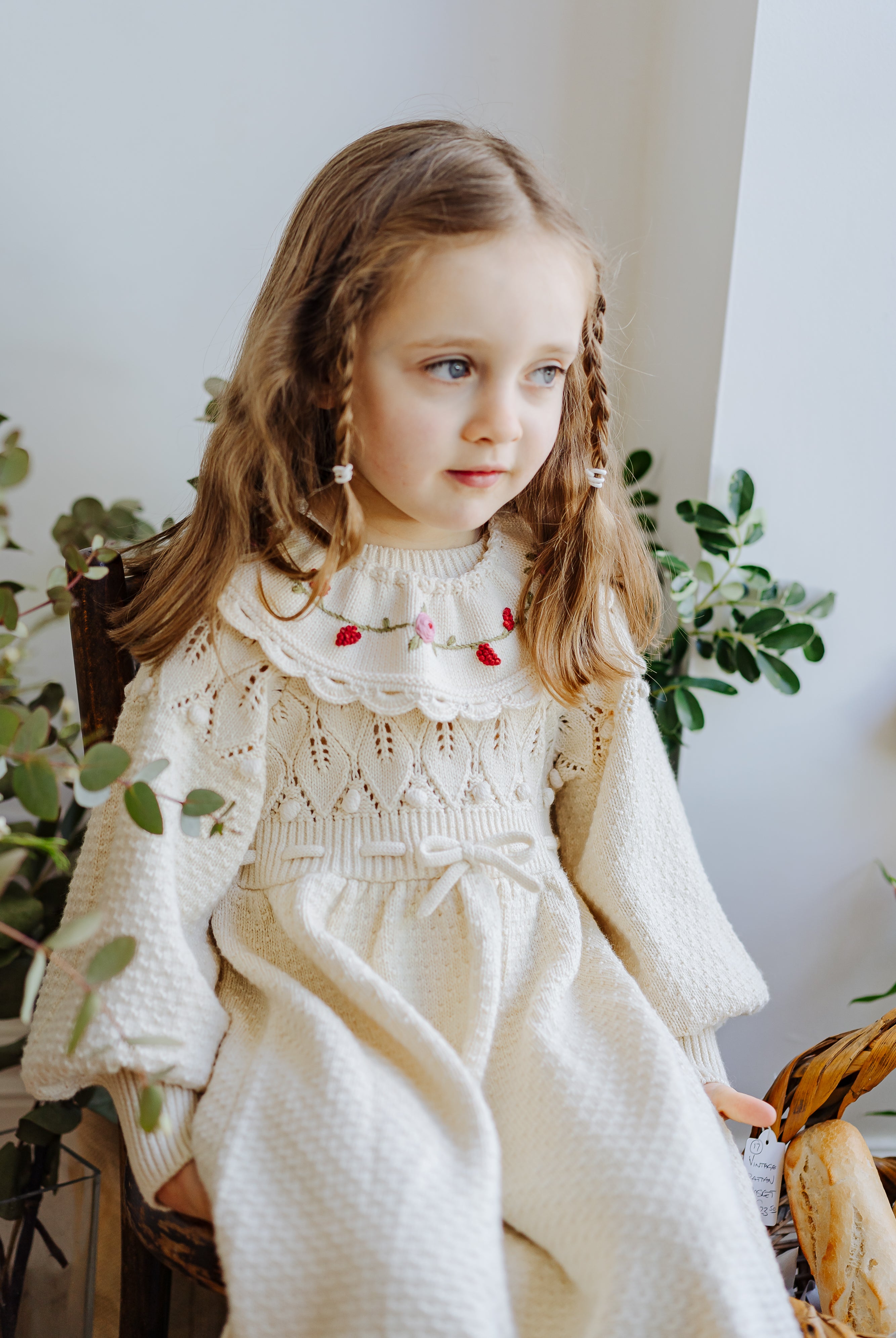 Jasmine Embroidered Knitted Collar, Ice Cream – view 3