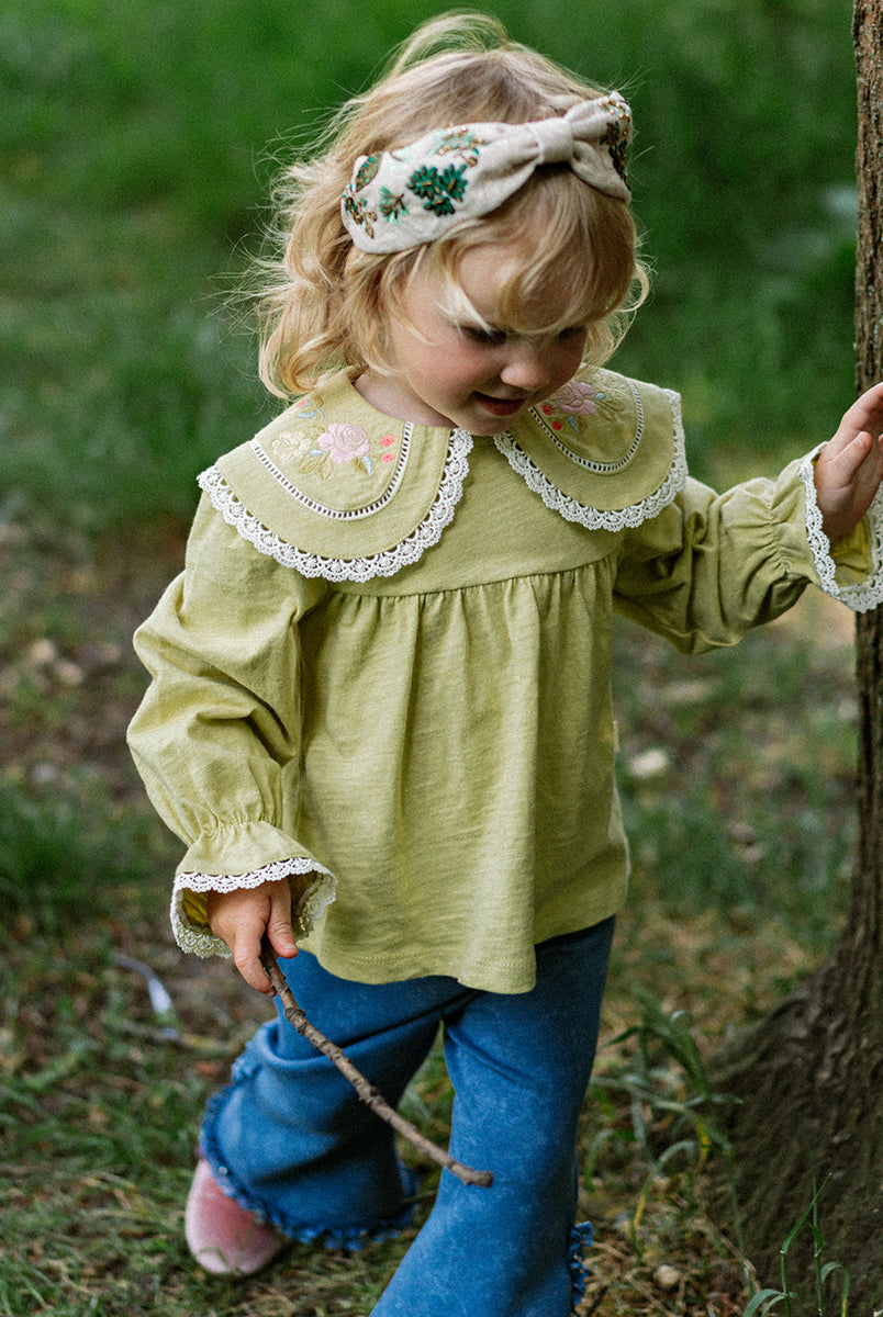 Quebec Embroidered Tee, Acacia Green – view 6