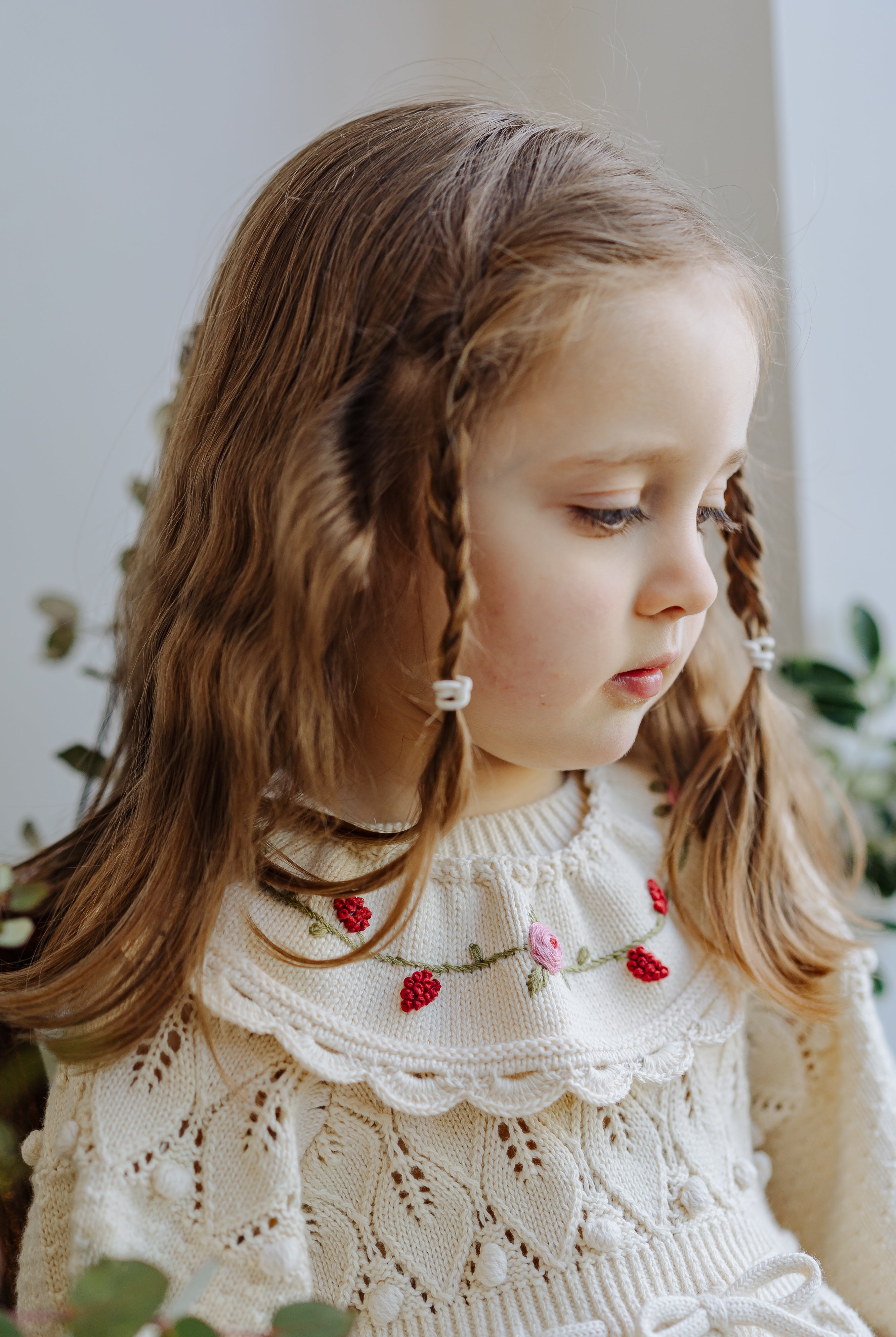 Jasmine Embroidered Knitted Collar, Ice Cream – Happyology